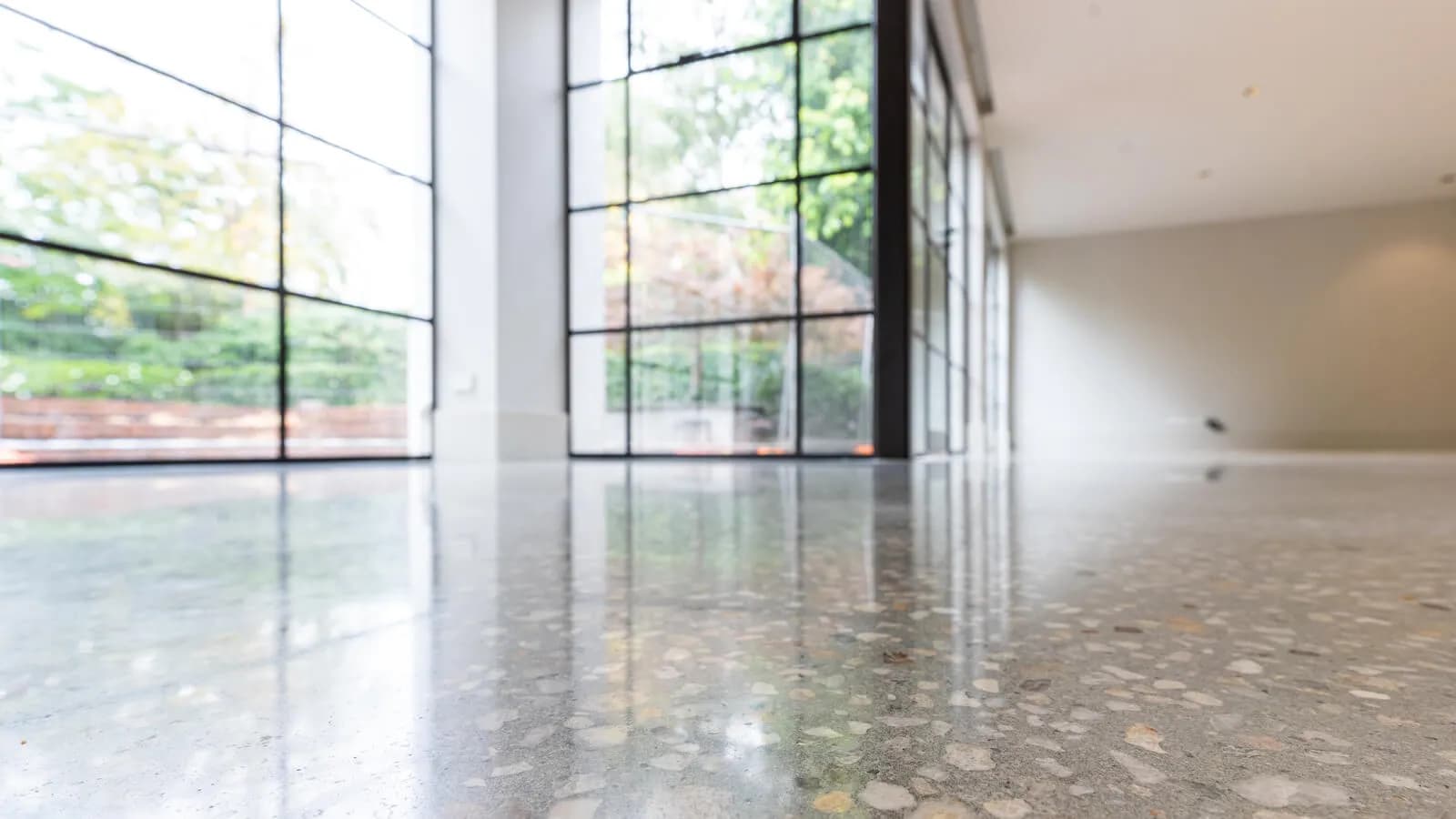 Why Queensland Warehouses & Commercial Spaces Choose Epoxy